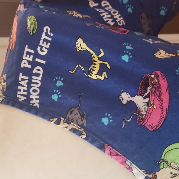 Dr. Seuss Scrub Top - Picture 5 of 5